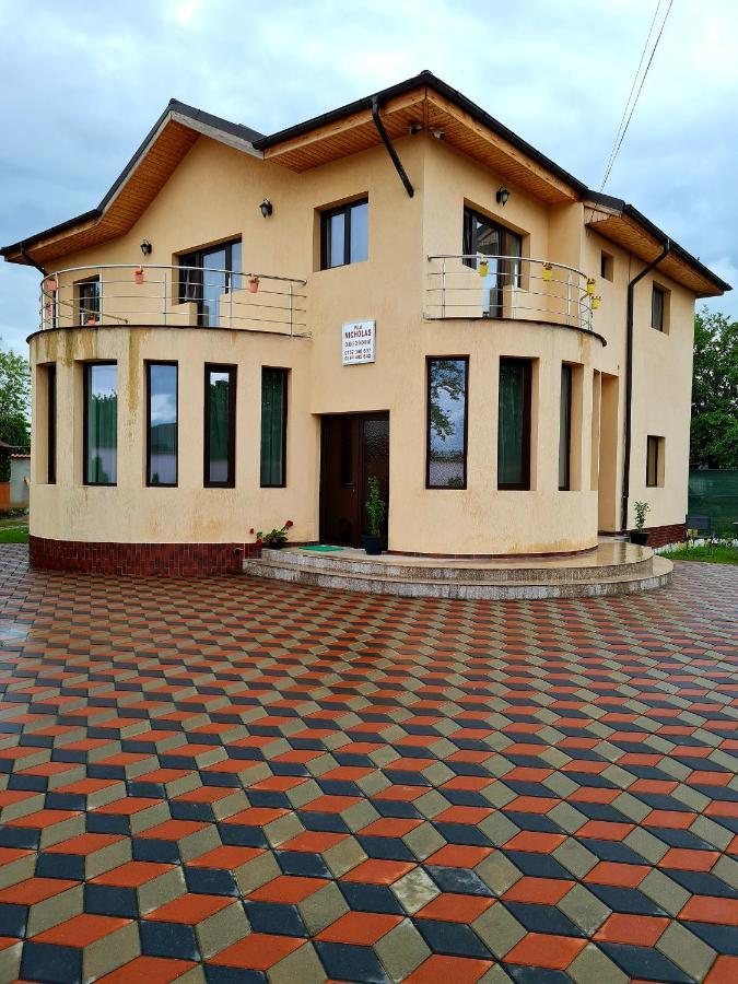 Vila NICHOLAS Bărcăneşti Exterior foto